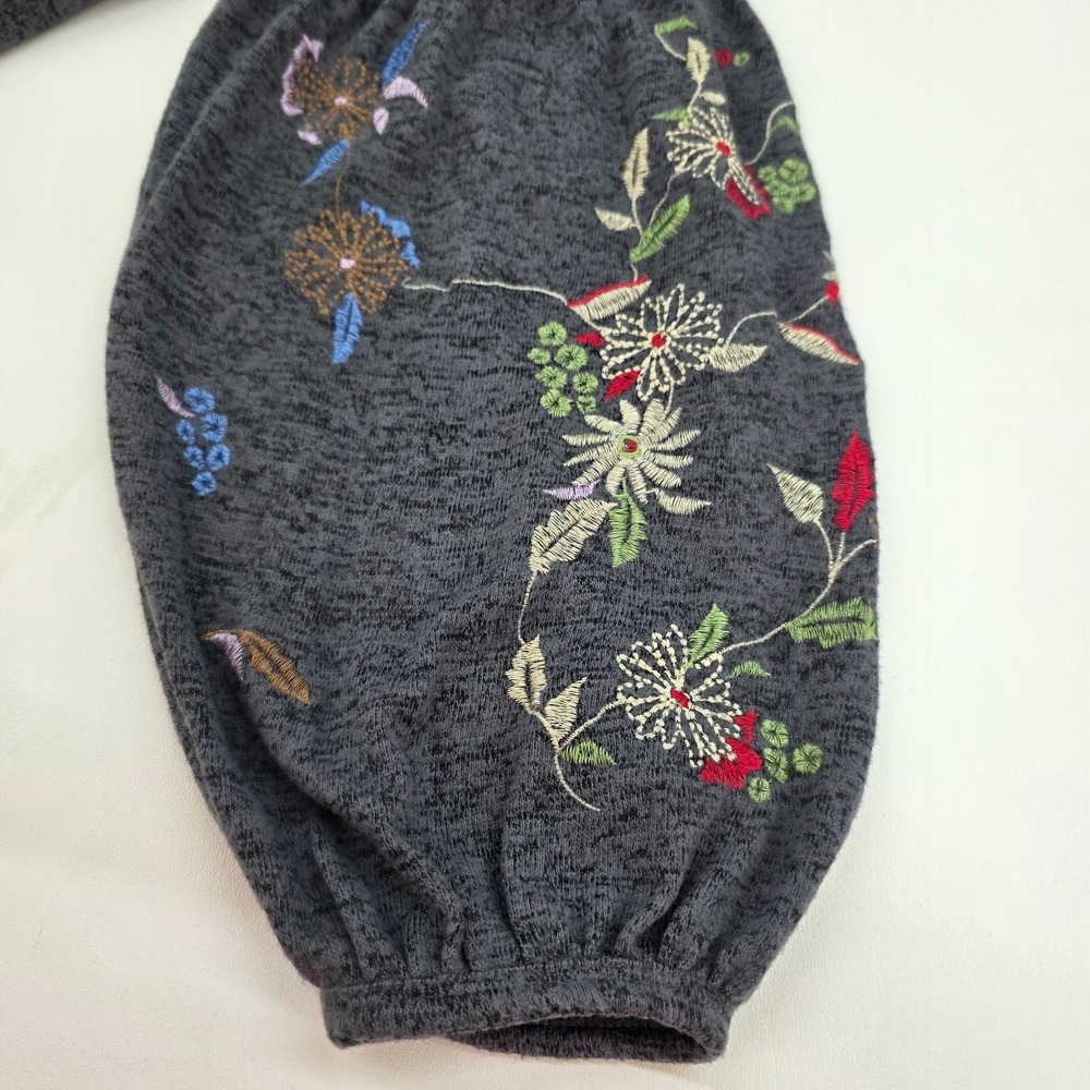 Time and Tru Womens XXL Charcoal Floral Embroidered Balloon Sleeve Knit Top - Picture 7 of 13